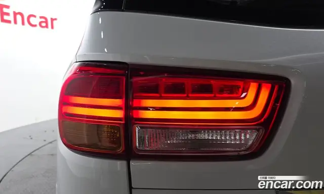 Kia Carnival 2017 2.2 автомат (гидро), миниатюра 9 Kia Carnival 2017 2.2 автомат (гидро), миниатюра 9