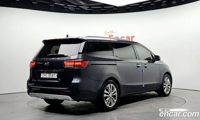 Kia Carnival 2017 2.2 автомат (гидро), миниатюра 2 Kia Carnival 2017 2.2 автомат (гидро), миниатюра 2