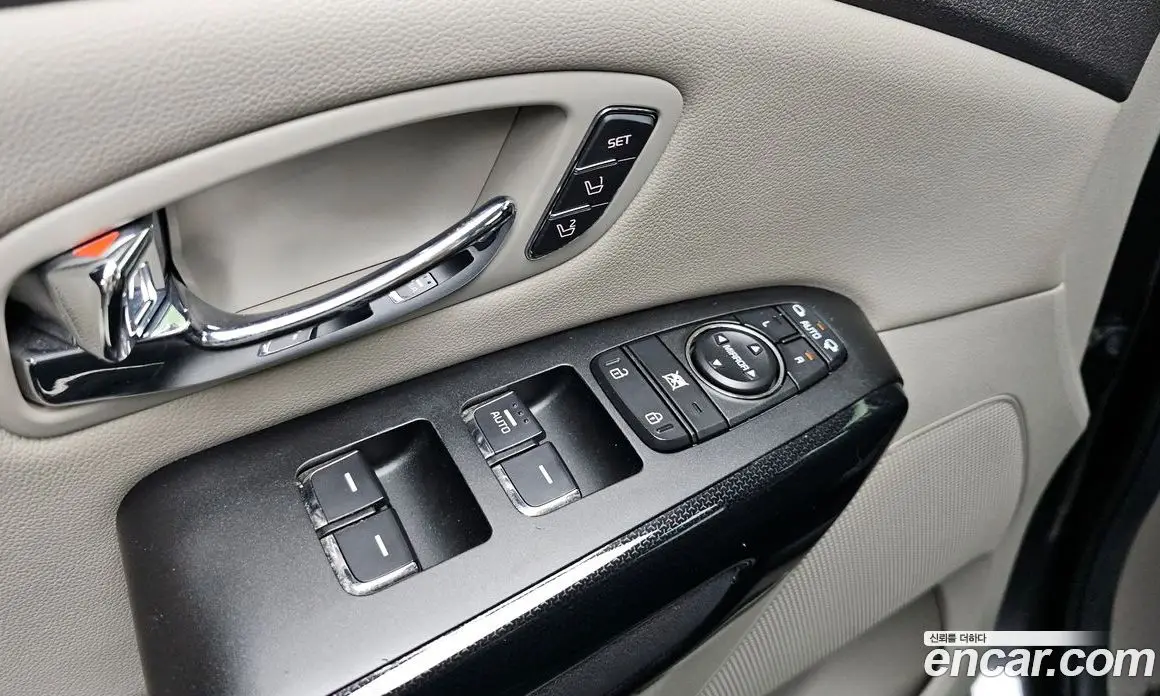 Kia Carnival 2017 2.2 автомат (гидро), фото 13 Kia Carnival 2017 2.2 автомат (гидро), фото 13