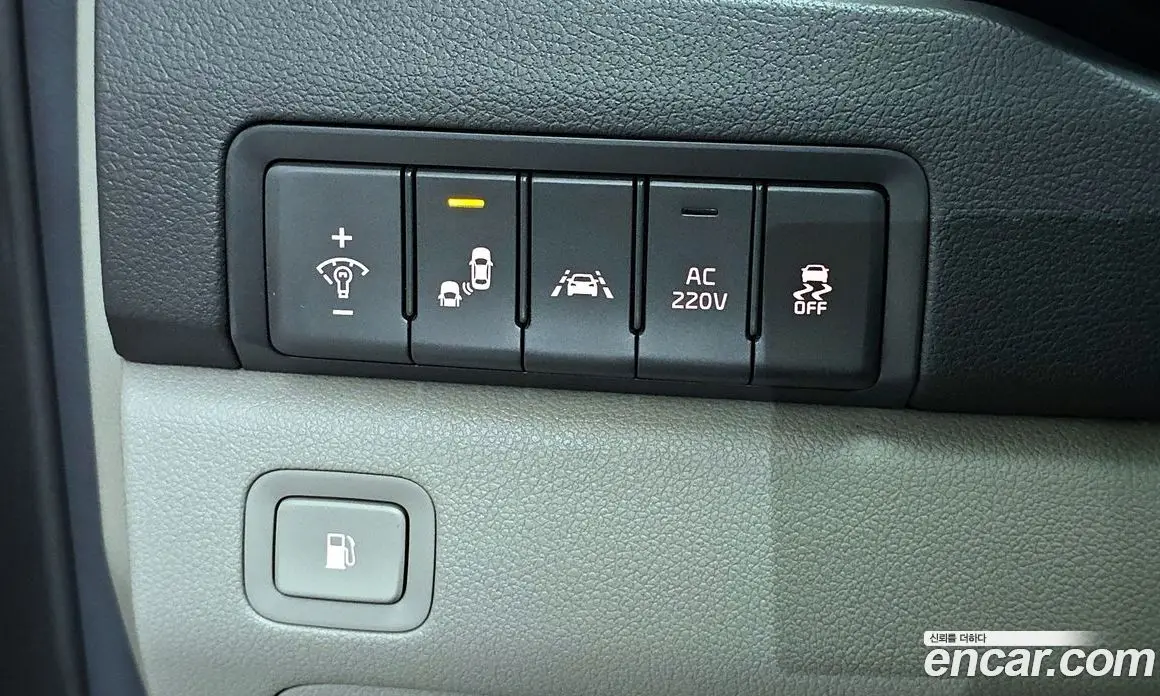 Kia Carnival 2017 2.2 автомат (гидро), фото 14 Kia Carnival 2017 2.2 автомат (гидро), фото 14