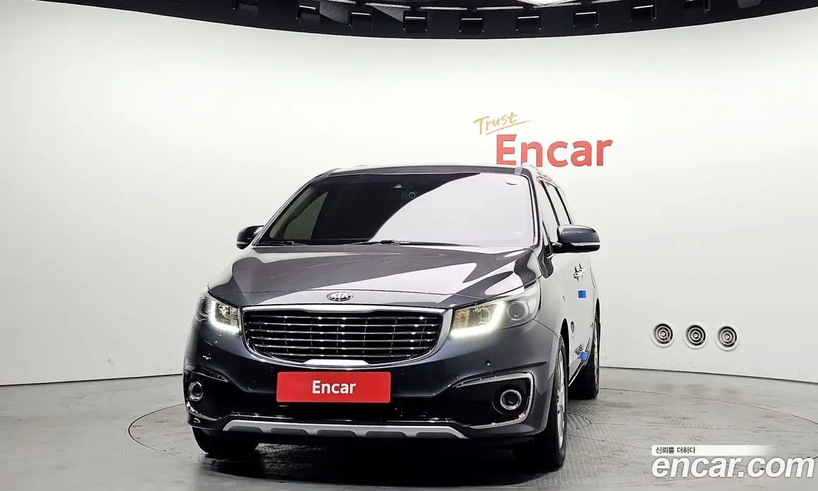 Kia Carnival 2017 2.2 автомат (гидро), фото 3 Kia Carnival 2017 2.2 автомат (гидро), фото 3