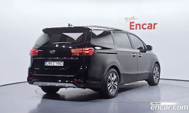 Kia Carnival 2018 2.2 автомат (гидро), миниатюра 2