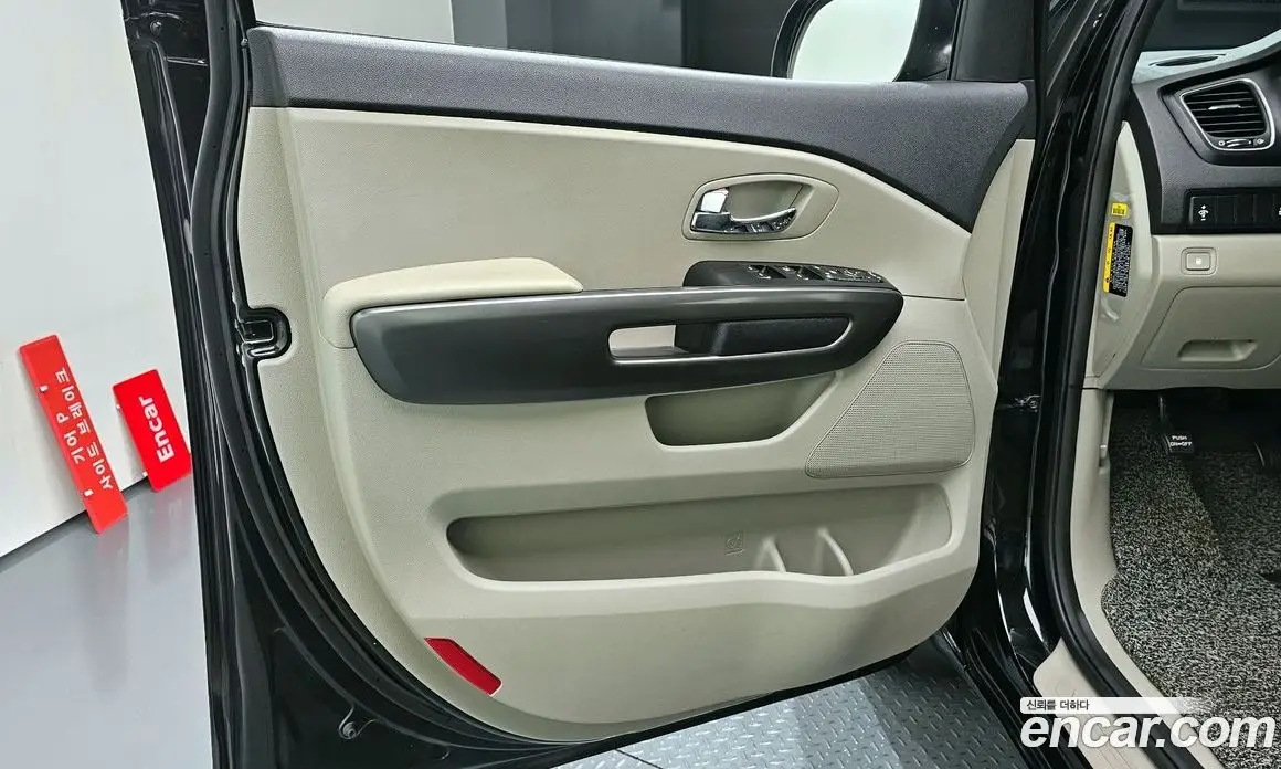 Kia Carnival 2018 2.2 автомат (гидро), фото 14