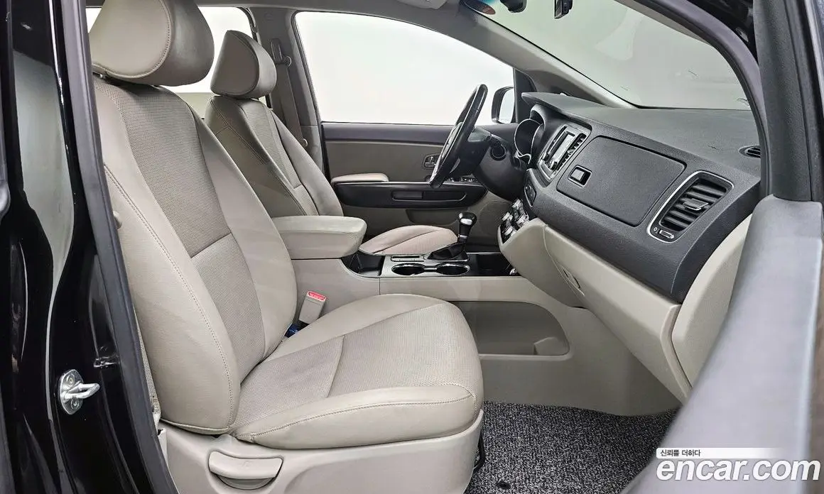 Kia Carnival 2018 2.2 автомат (гидро), фото 16