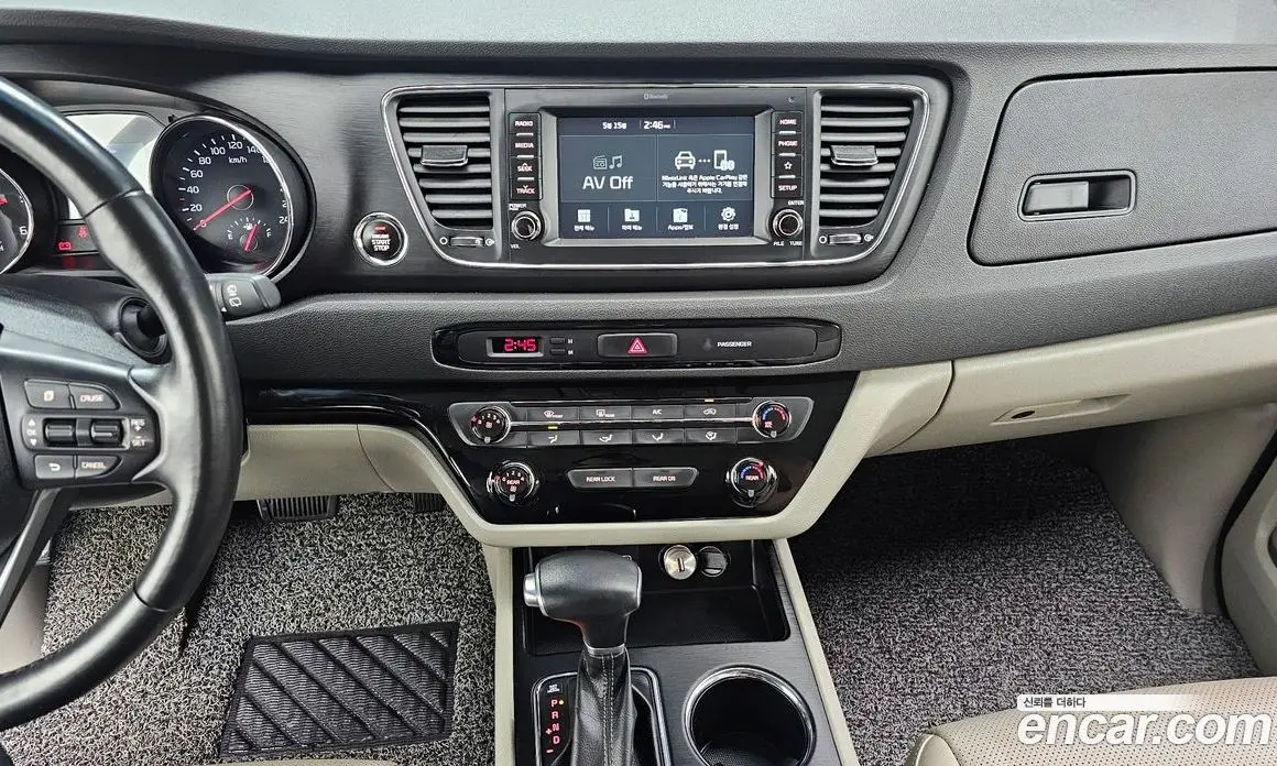 Kia Carnival 2018 2.2 автомат (гидро), фото 20