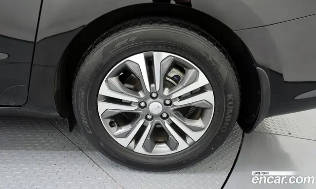 Kia Carnival 2018 2.2 автомат (гидро), миниатюра 7