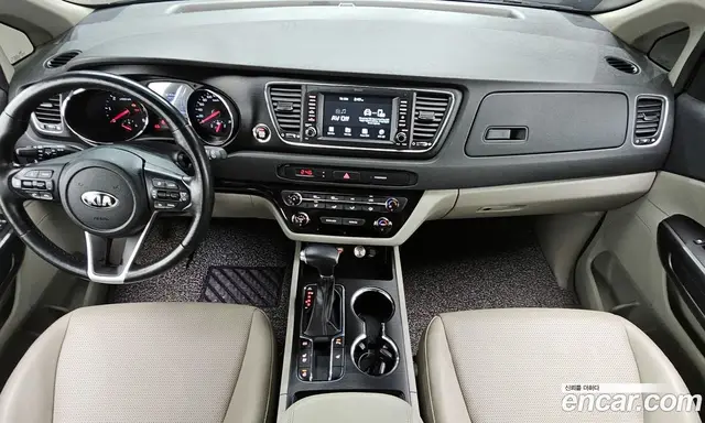 Kia Carnival 2018 2.2 автомат (гидро), миниатюра 10