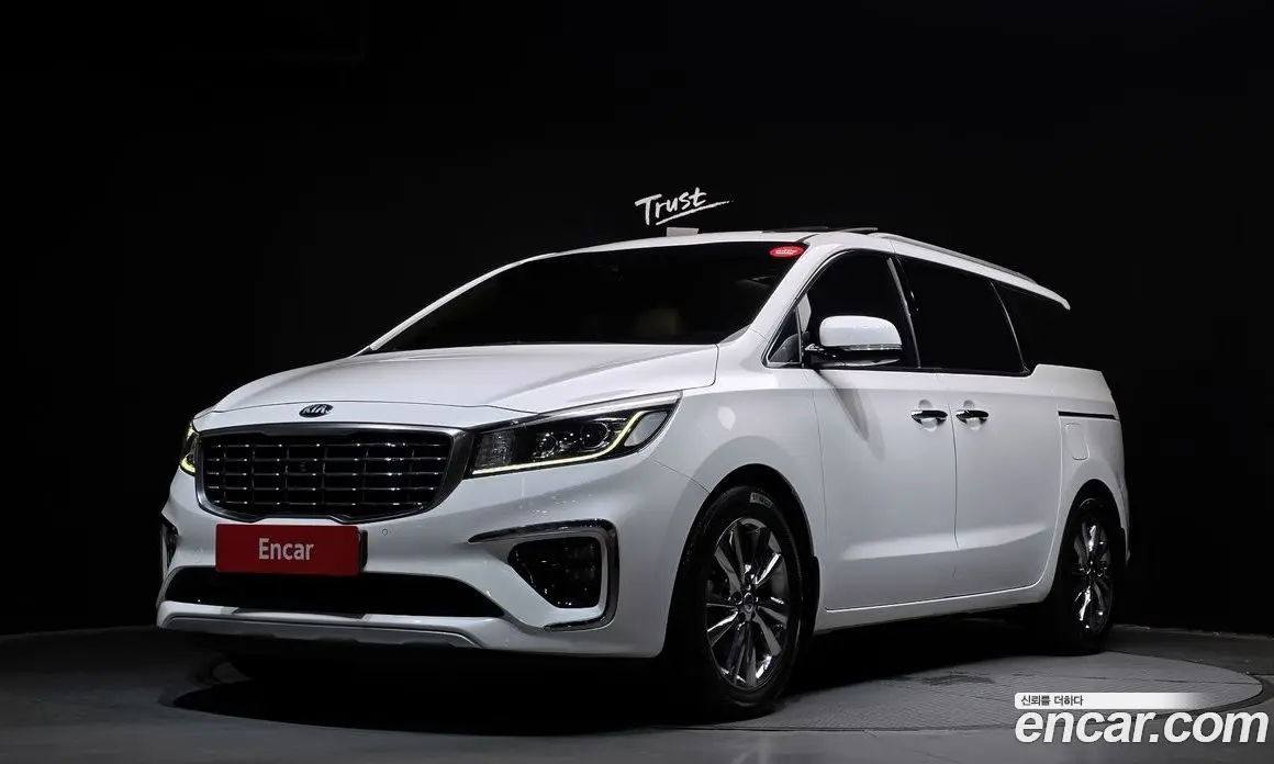 Kia Carnival 2018 2.2 автомат (гидро), фото 1 Kia Carnival 2018 2.2 автомат (гидро), фото 1