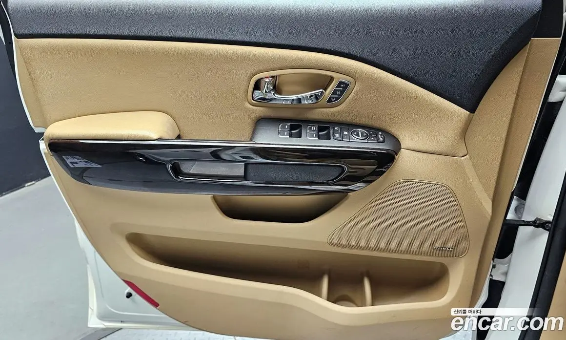 Kia Carnival 2018 2.2 автомат (гидро), фото 14 Kia Carnival 2018 2.2 автомат (гидро), фото 14