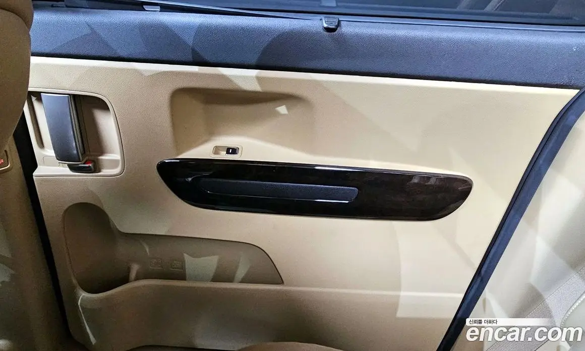 Kia Carnival 2018 2.2 автомат (гидро), фото 15 Kia Carnival 2018 2.2 автомат (гидро), фото 15