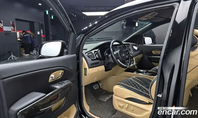 Kia Carnival 2018 3.3 автомат (гидро), миниатюра 10 Kia Carnival 2018 3.3 автомат (гидро), миниатюра 10