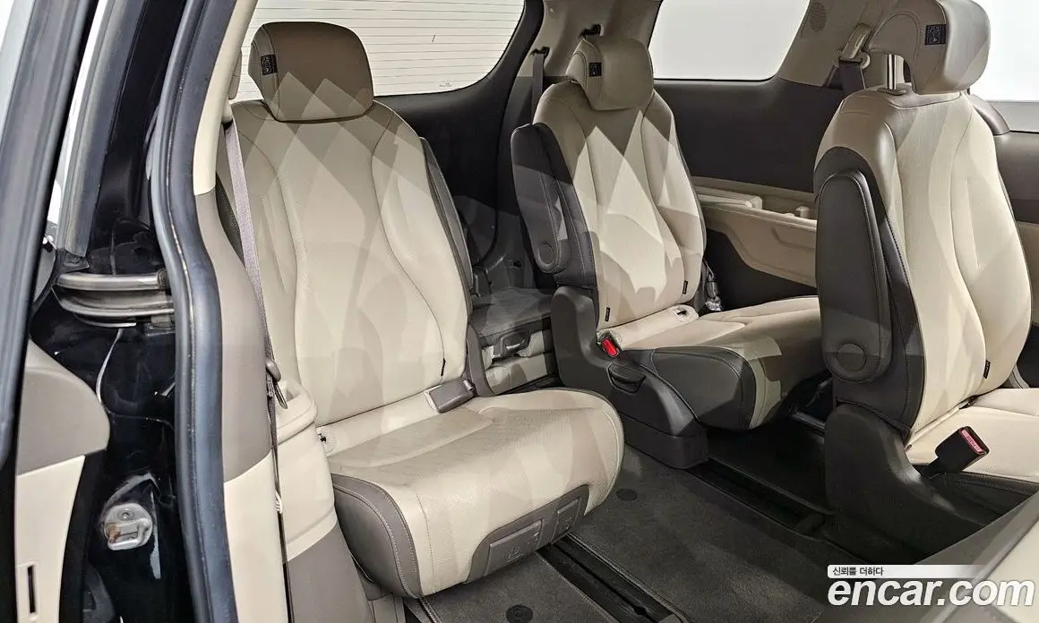 Kia Carnival 2020 2.2 автомат (гидро), фото 12