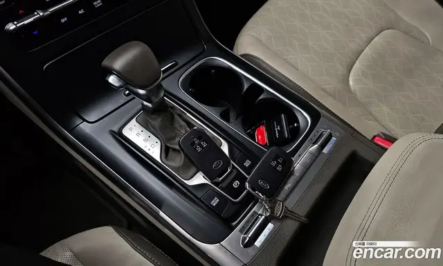 Kia Carnival 2020 2.2 автомат (гидро), миниатюра 9