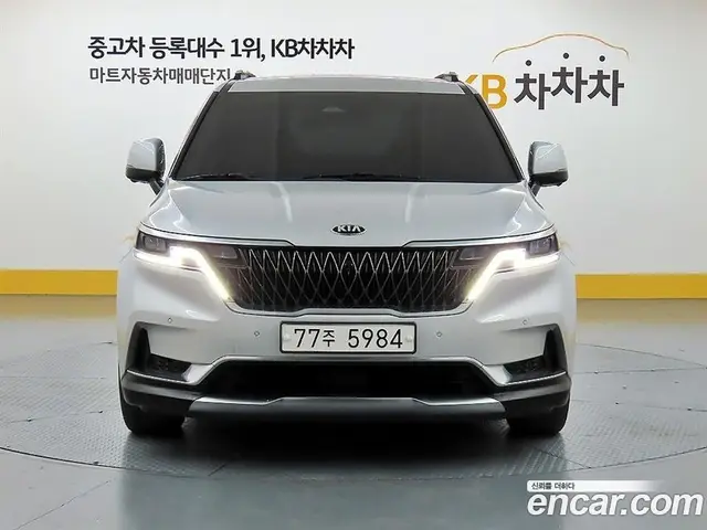 Kia Carnival 2020 2.2 автомат (гидро), миниатюра 2