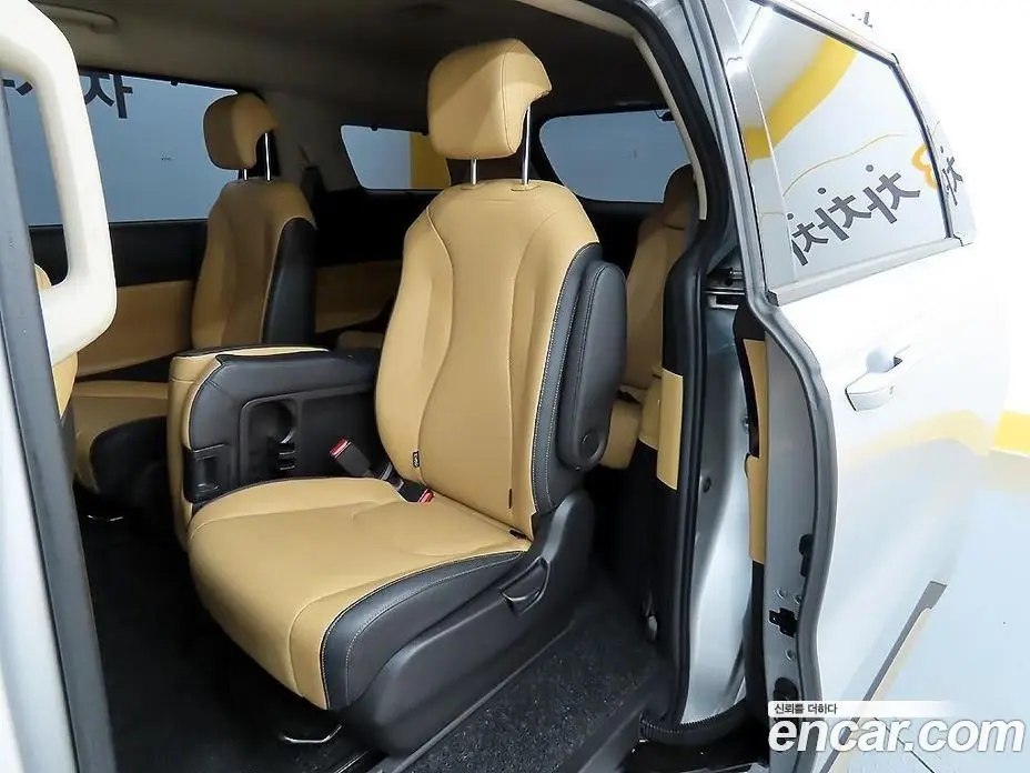 Kia Carnival 2020 2.2 автомат (гидро), фото 16