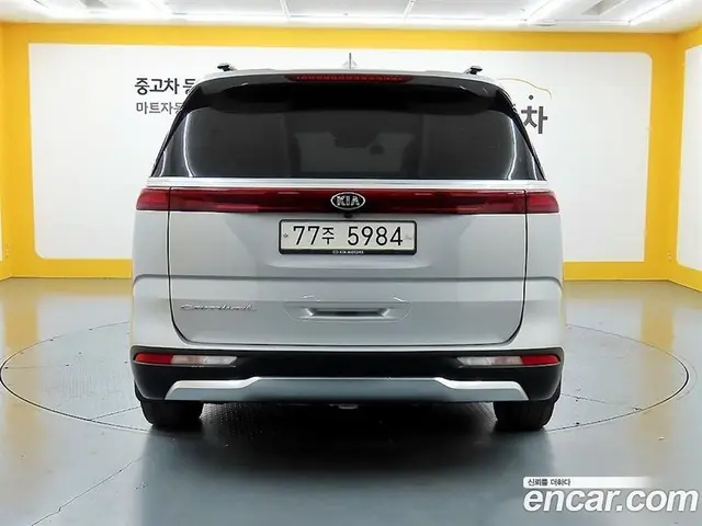 Kia Carnival 2020 2.2 автомат (гидро), миниатюра 3