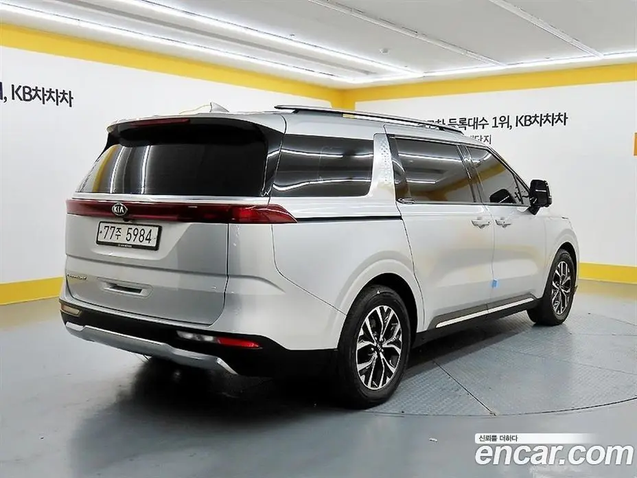 Kia Carnival 2020 2.2 автомат (гидро), фото 4