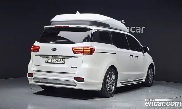 Kia Carnival 2020 2.2 автомат (гидро), миниатюра 2