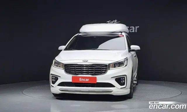 Kia Carnival 2020 2.2 автомат (гидро), миниатюра 3