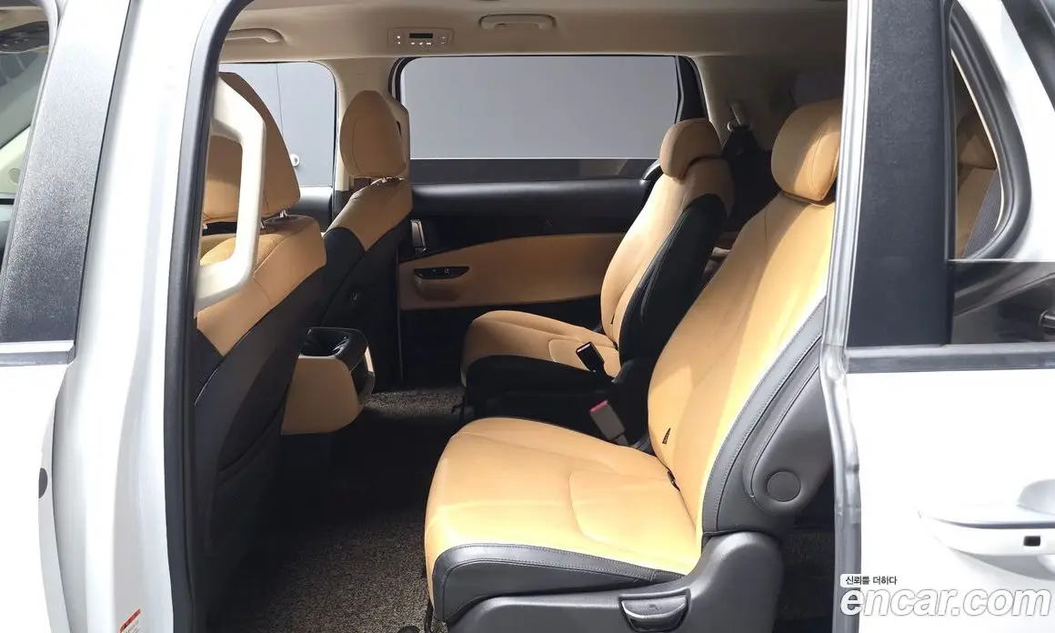 Kia Carnival 2021 2.2 автомат (гидро), фото 17 Kia Carnival 2021 2.2 автомат (гидро), фото 17