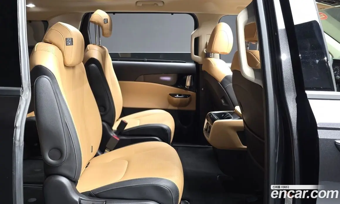 Kia Carnival 2021 2.2 автомат (гидро), фото 18 Kia Carnival 2021 2.2 автомат (гидро), фото 18
