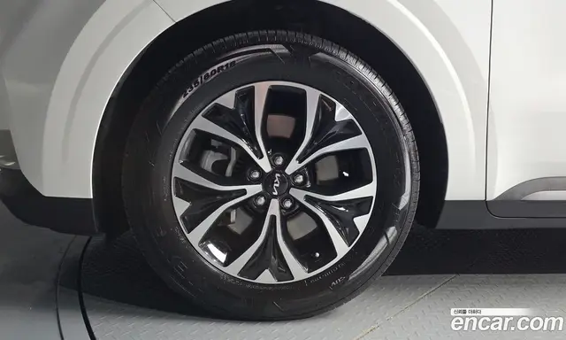 Kia Carnival 2021 2.2 автомат (гидро), миниатюра 5 Kia Carnival 2021 2.2 автомат (гидро), миниатюра 5