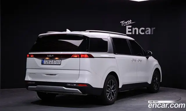 Kia Carnival 2021 2.2 автомат (гидро), миниатюра 2