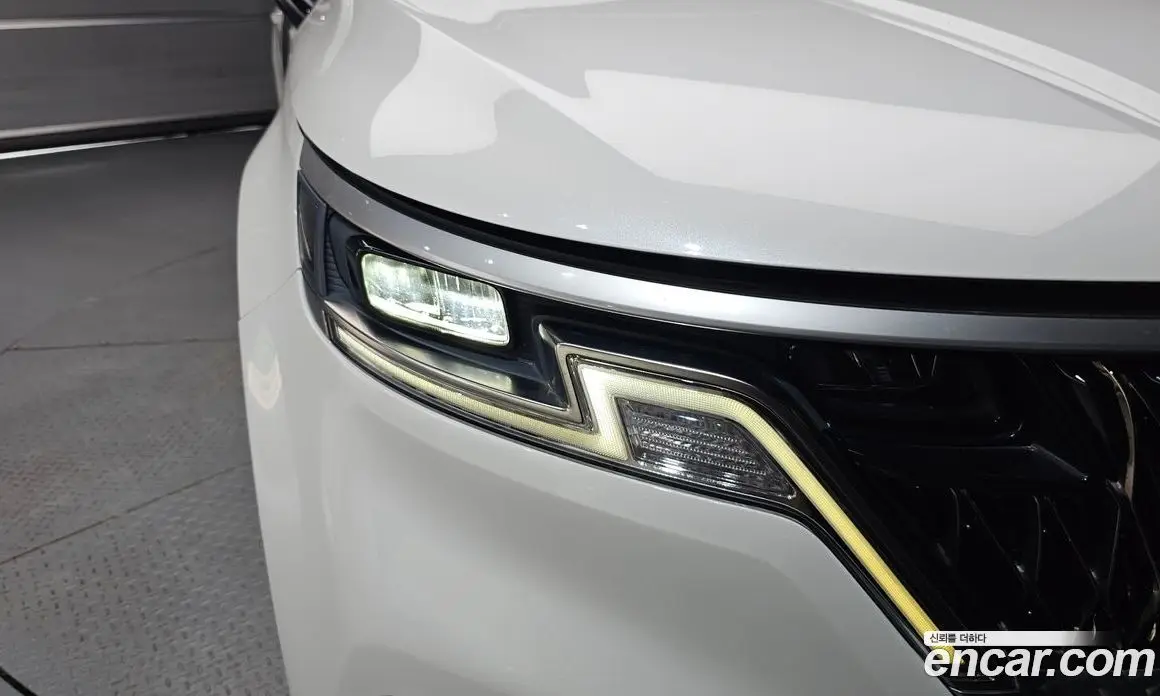Kia Carnival 2021 2.2 автомат (гидро), фото 8