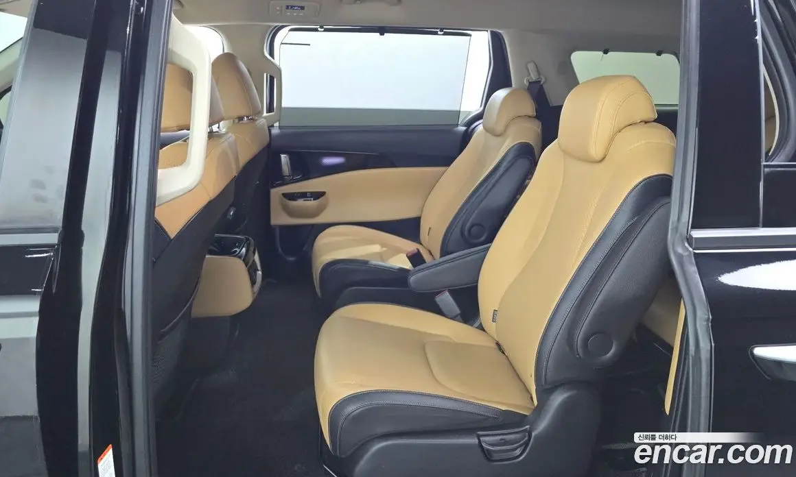 Kia Carnival 2021 2.2 автомат (гидро), фото 12 Kia Carnival 2021 2.2 автомат (гидро), фото 12