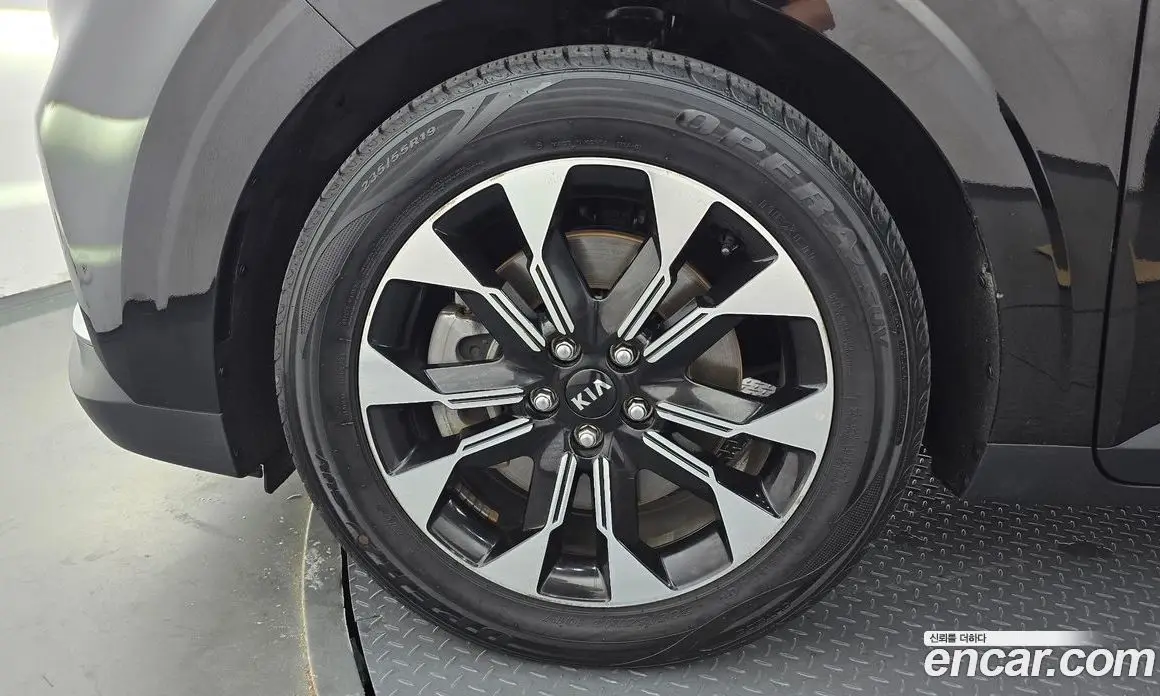 Kia Carnival 2021 2.2 автомат (гидро), фото 5 Kia Carnival 2021 2.2 автомат (гидро), фото 5