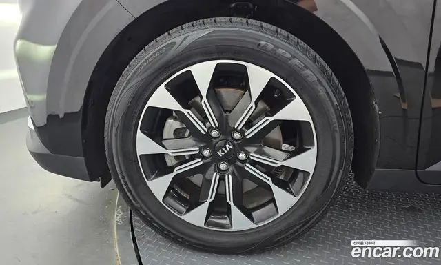 Kia Carnival 2021 2.2 автомат (гидро), миниатюра 5 Kia Carnival 2021 2.2 автомат (гидро), миниатюра 5