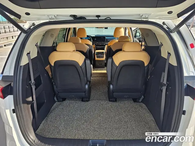 Kia Carnival 2021 2.2 автомат (гидро), миниатюра 6
