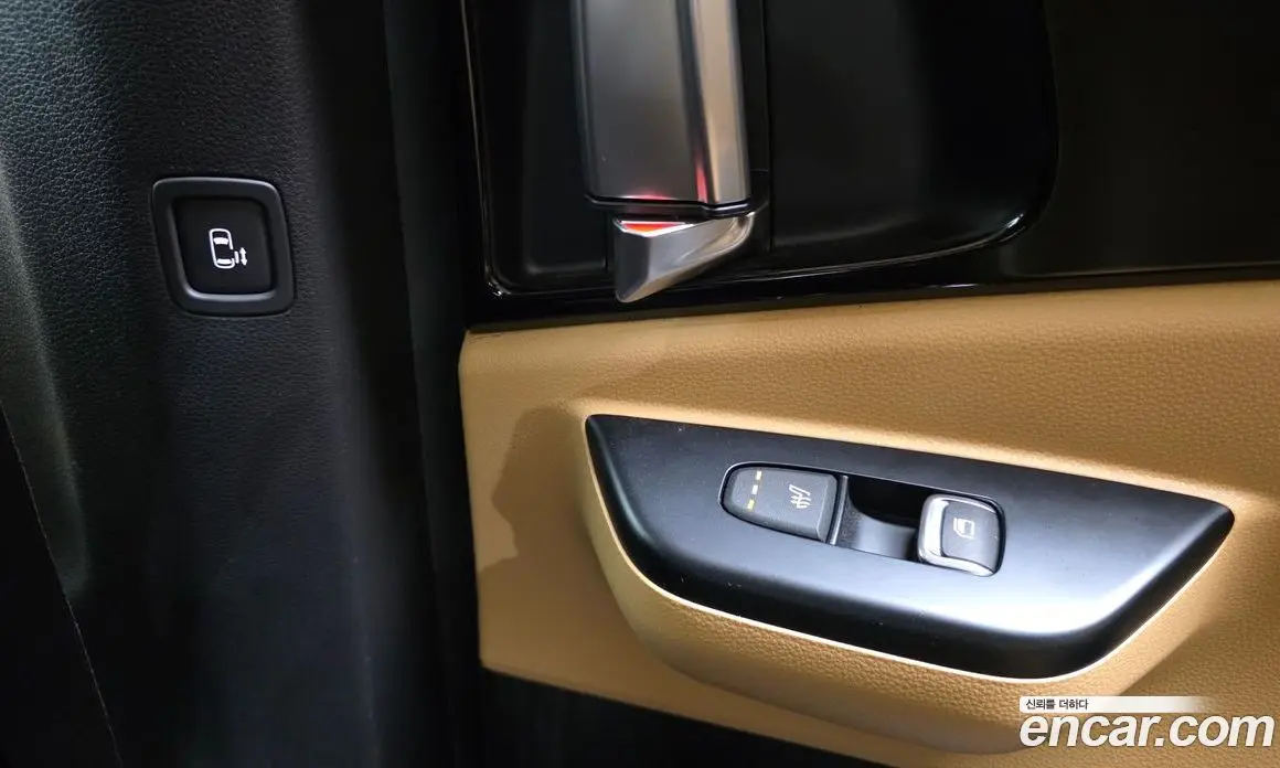 Kia Carnival 2021 2.2 автомат (гидро), фото 18