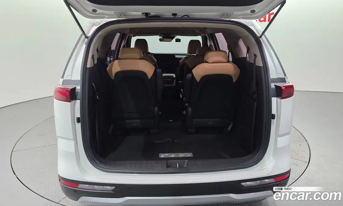 Kia Carnival 2021 2.2 автомат (гидро), фото 20