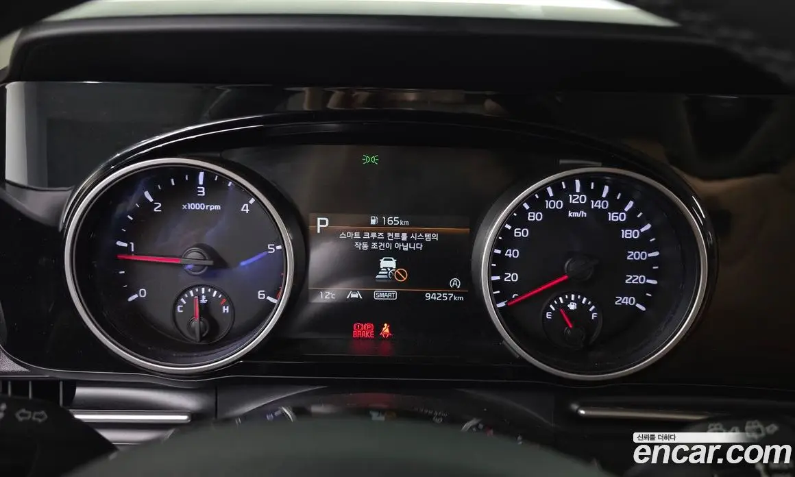 Kia Carnival 2021 2.2 автомат (гидро), фото 8