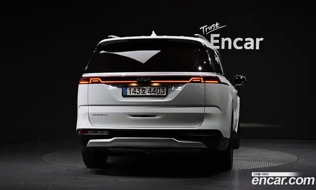 Kia Carnival 2022 2.2 автомат (гидро), миниатюра 4