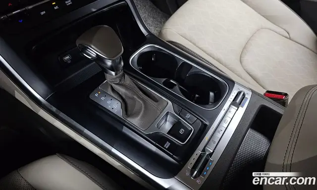 Kia Carnival 2022 2.2 автомат (гидро), миниатюра 9