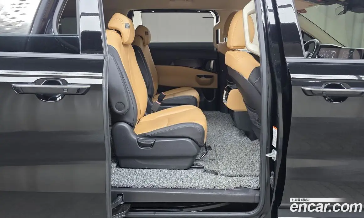 Kia Carnival 2023 2.2 автомат (гидро), фото 12