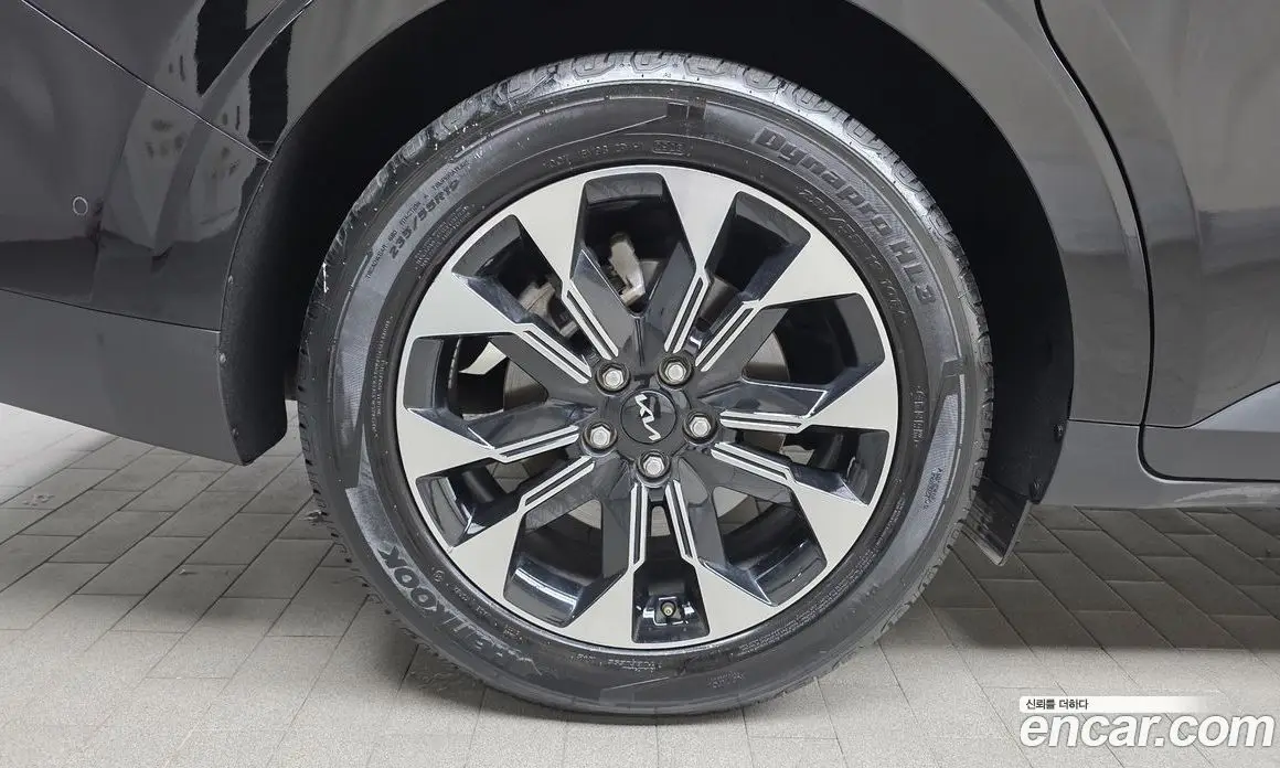 Kia Carnival 2023 2.2 автомат (гидро), фото 5