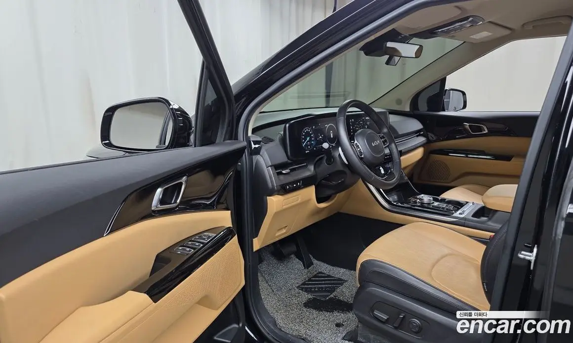 Kia Carnival 2023 2.2 автомат (гидро), фото 10