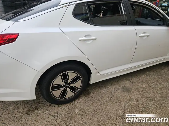 Kia K5 (Optima) 2011 2.0 автомат (гидро), миниатюра 3 Kia K5 (Optima) 2011 2.0 автомат (гидро), миниатюра 3