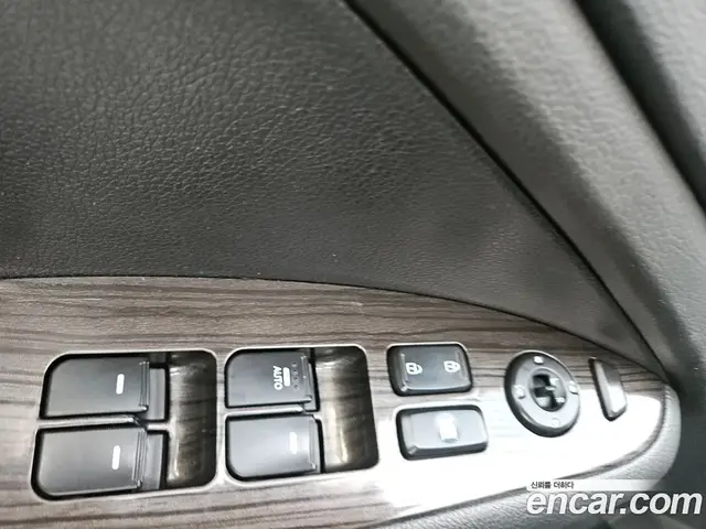 Kia K5 (Optima) 2011 2.0 автомат (гидро), миниатюра 10 Kia K5 (Optima) 2011 2.0 автомат (гидро), миниатюра 10