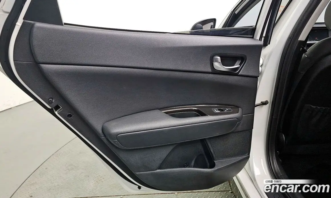 Kia K5 (Optima) 2016 2.0 автомат (гидро), фото 15 Kia K5 (Optima) 2016 2.0 автомат (гидро), фото 15