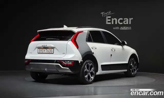 Kia Niro 2022 1.6 автомат (гидро), миниатюра 2