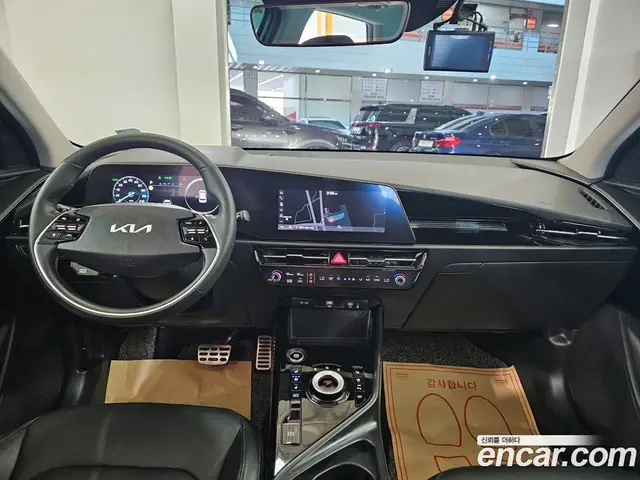 Kia Niro 2023 1.6 автомат (гидро), миниатюра 12