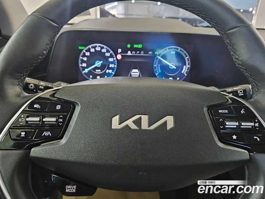 Kia Niro 2023 1.6 автомат (гидро), фото 8