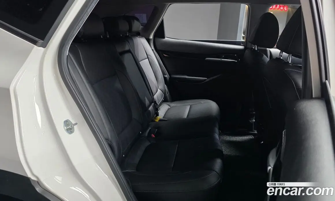 Kia Seltos 2019 1.6 автомат (гидро), фото 18