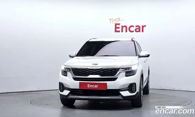 Kia Seltos 2019 1.6 автомат (гидро), миниатюра 3