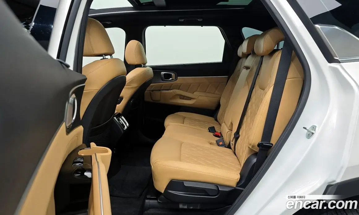 Kia Sorento 2021 2.2 автомат (гидро), фото 13 Kia Sorento 2021 2.2 автомат (гидро), фото 13