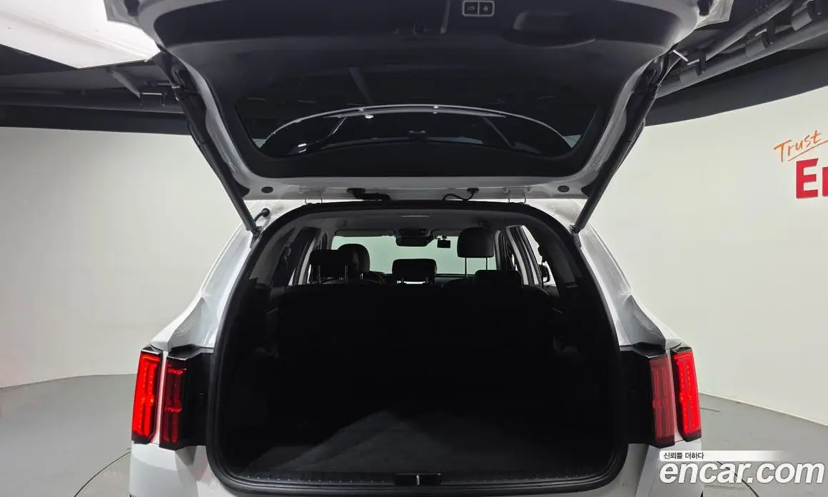 Kia Sorento 2021 2.2 автомат (гидро), фото 20 Kia Sorento 2021 2.2 автомат (гидро), фото 20